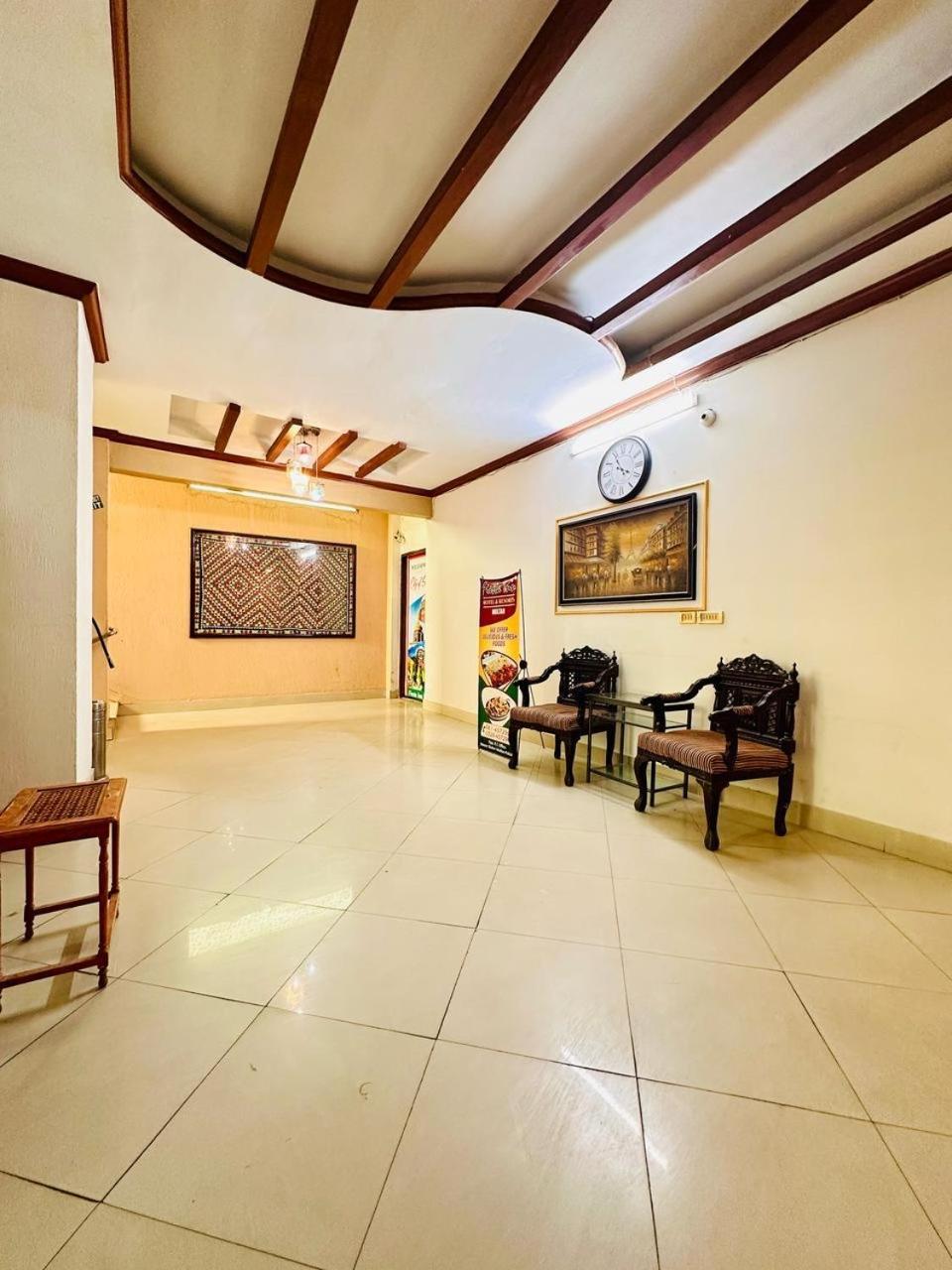 Fiesta Inn Hotel & Resorts Мултан Экстерьер фото